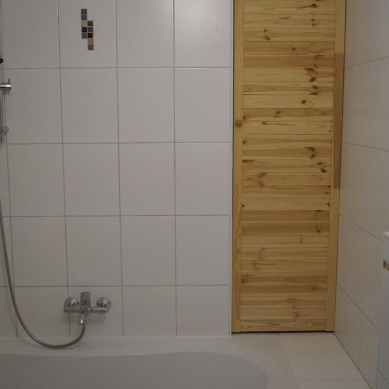 Ferienwohnung unterm Dach mit Alpenblick - Apartment mit 1 Schlafzimmer - 21