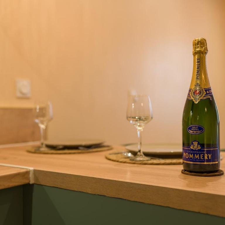 Bali Room Apartment et Spa Chambéry - Appartement 1 Chambre - 12