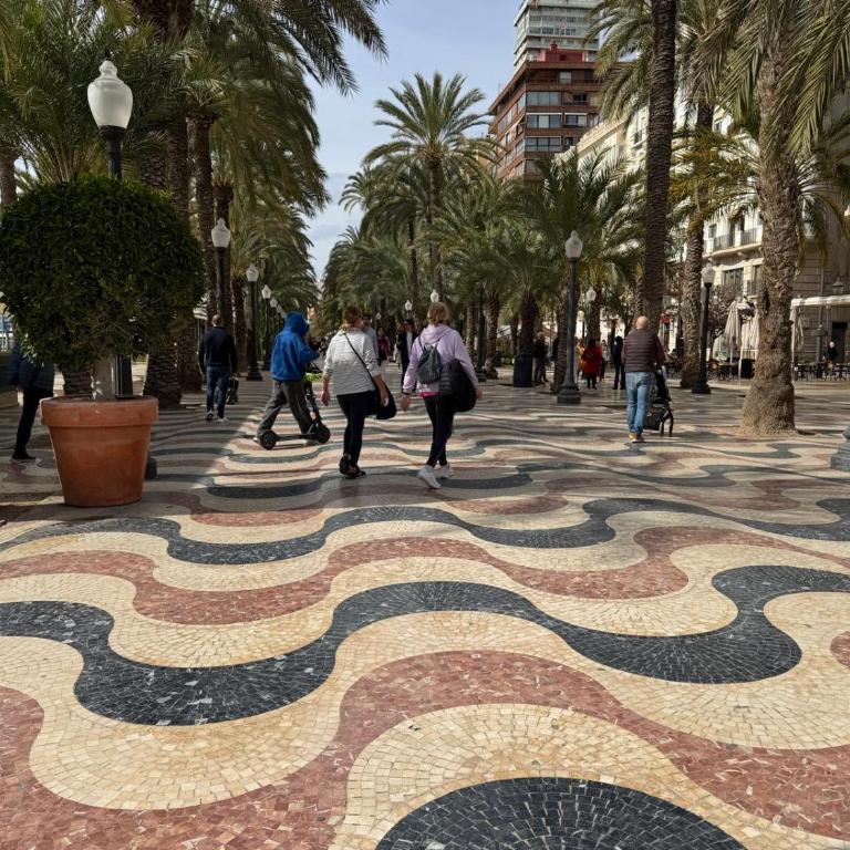 Apartamentos Playa Postiguet Alicante - Apartment with Sea View - 68