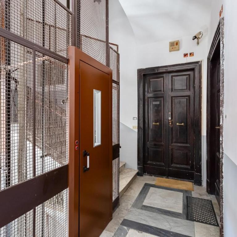 BDC - Majestic 4-Bdr in Termini - Appartamento - 48