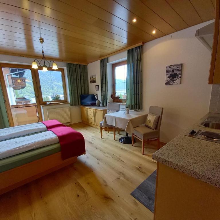 Ferienwohnung Landhaus Lechner - Apartment mit Dusche - 12