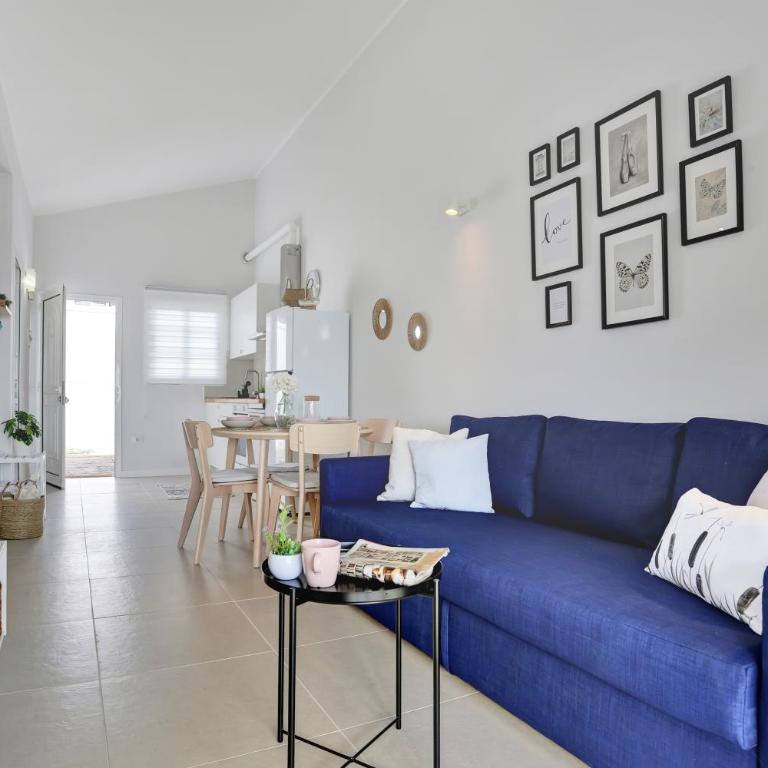 Recently renovated, with views, barbecue and outdoor shower - One-Bedroom Apartment - 20