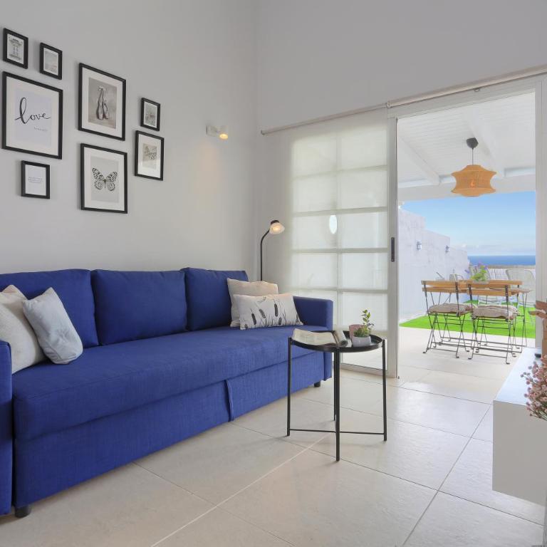 Recently renovated, with views, barbecue and outdoor shower - One-Bedroom Apartment - 2