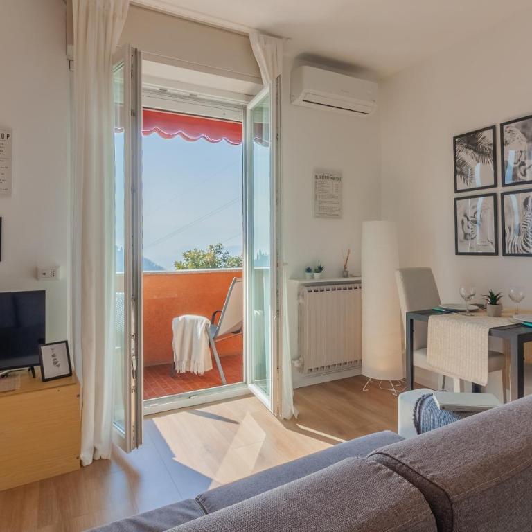 Roberta s Home - Appartamento con Balcone - 2