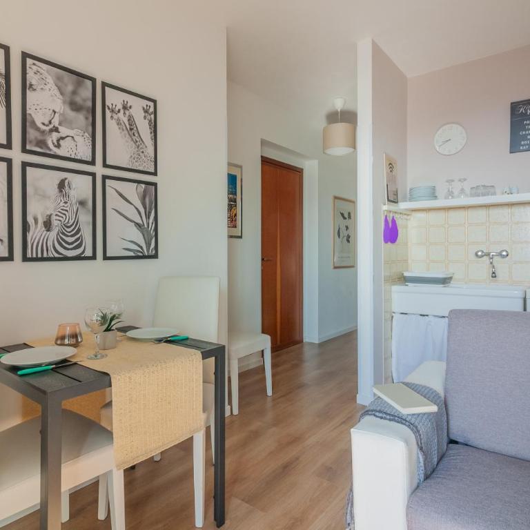 Roberta s Home - Appartamento con Balcone - 13