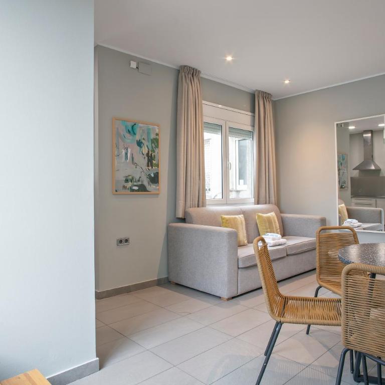Alcam Entenza - One-Bedroom Apartment - 2