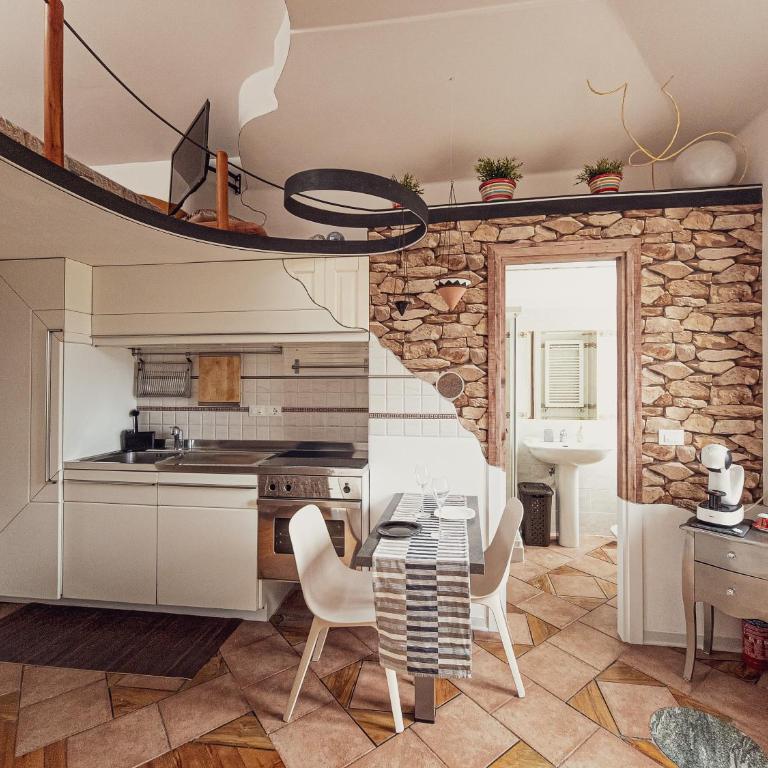 Nautical Micro-Loft con Parcheggio Privato - Monolocale su 2 Livelli - 12