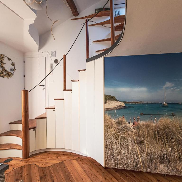 Nautical Micro-Loft con Parcheggio Privato - Monolocale su 2 Livelli - 55