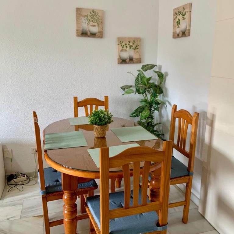 Apartamento en la Carihuela cerca playa - Apartamento de 1 dormitorio - 15