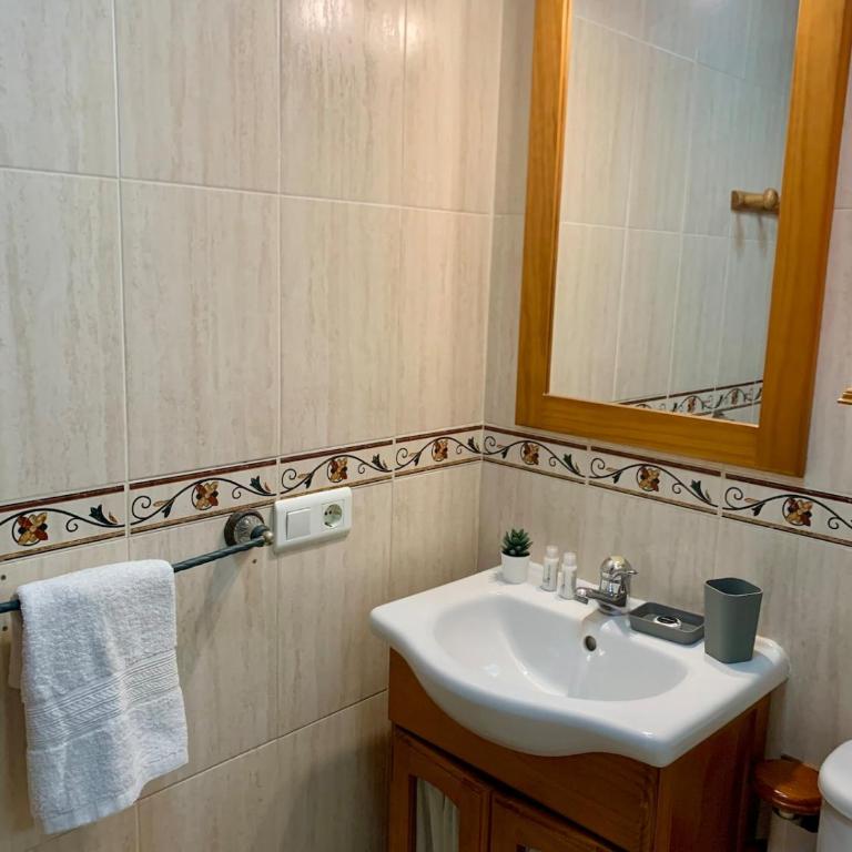 Apartamento en la Carihuela cerca playa - Apartamento de 1 dormitorio - 23