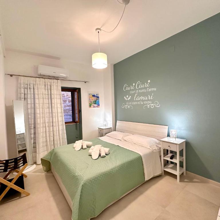 Il Cortiletto by Housilia - Appartamento Superior con 2 Camere da Letto - 2
