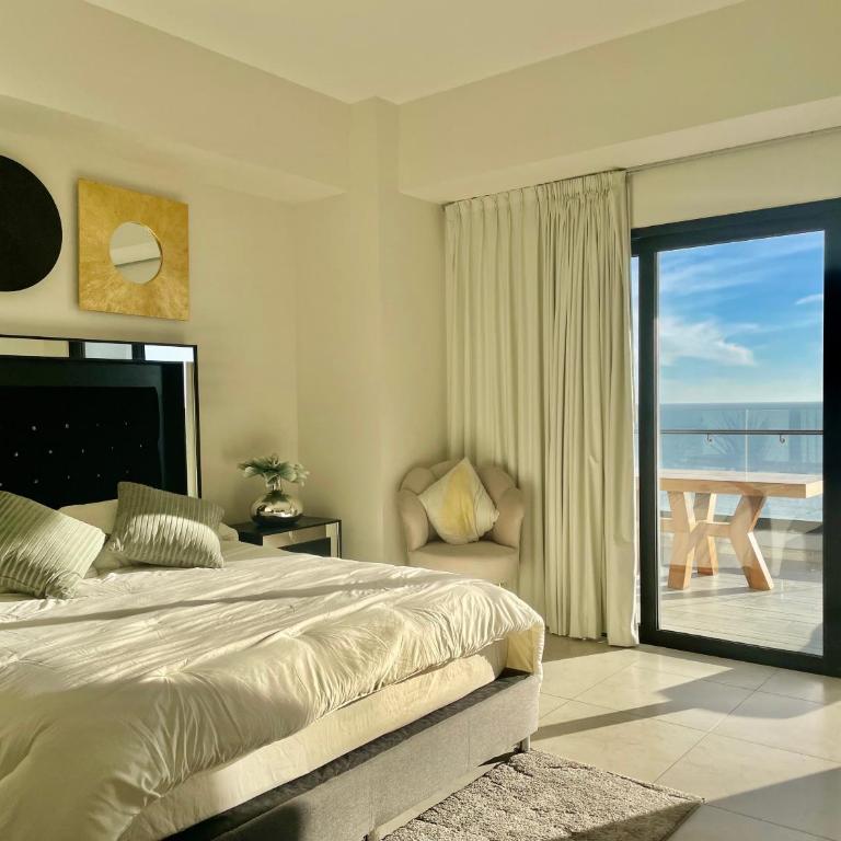 Blush & View - Two-Bedroom Apartment - 1