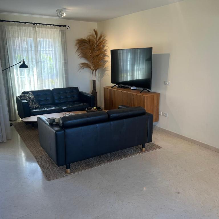 Paraiso Ocean View - Two-Bedroom Deluxe Apartment with Ocean View - 8