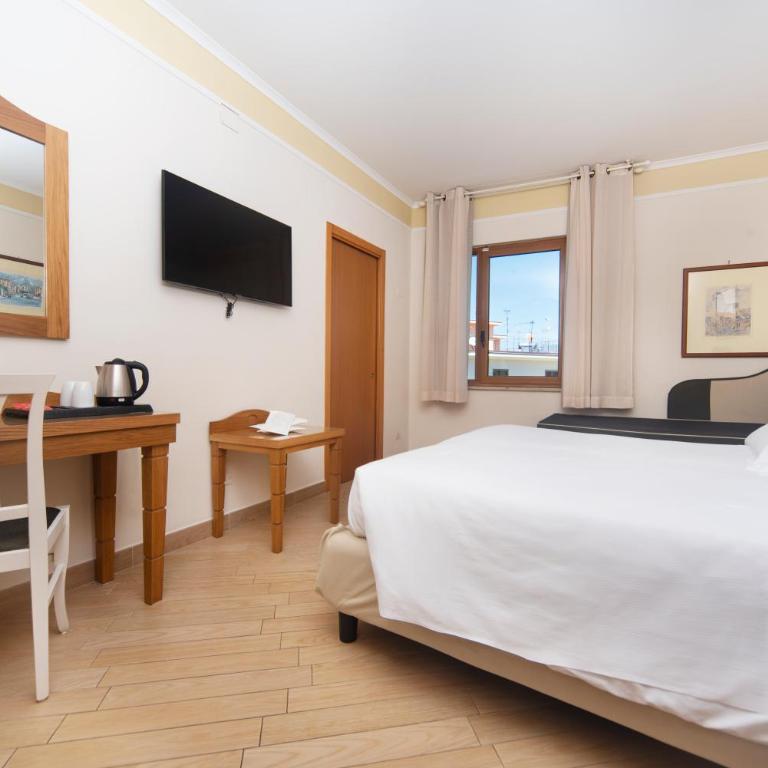 Hotel Tourist - Camera Tripla Classic - 6
