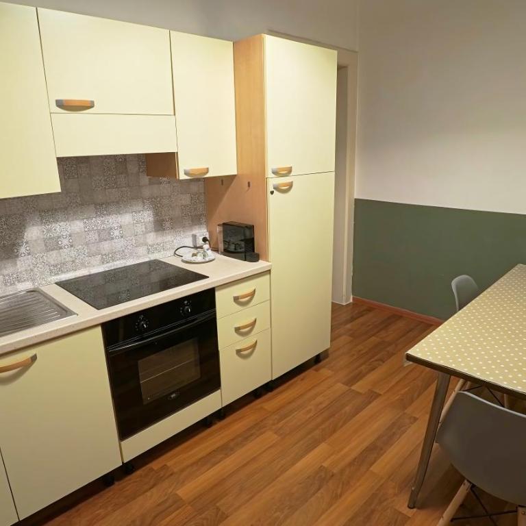 De Amicis - Two-Bedroom Apartment - 13