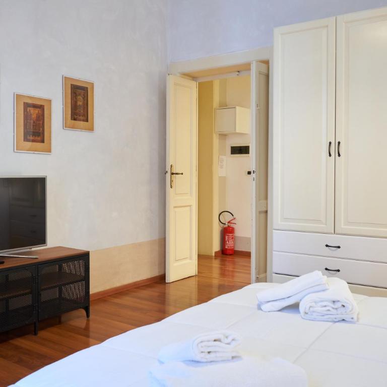 De Amicis - Two-Bedroom Apartment - 14