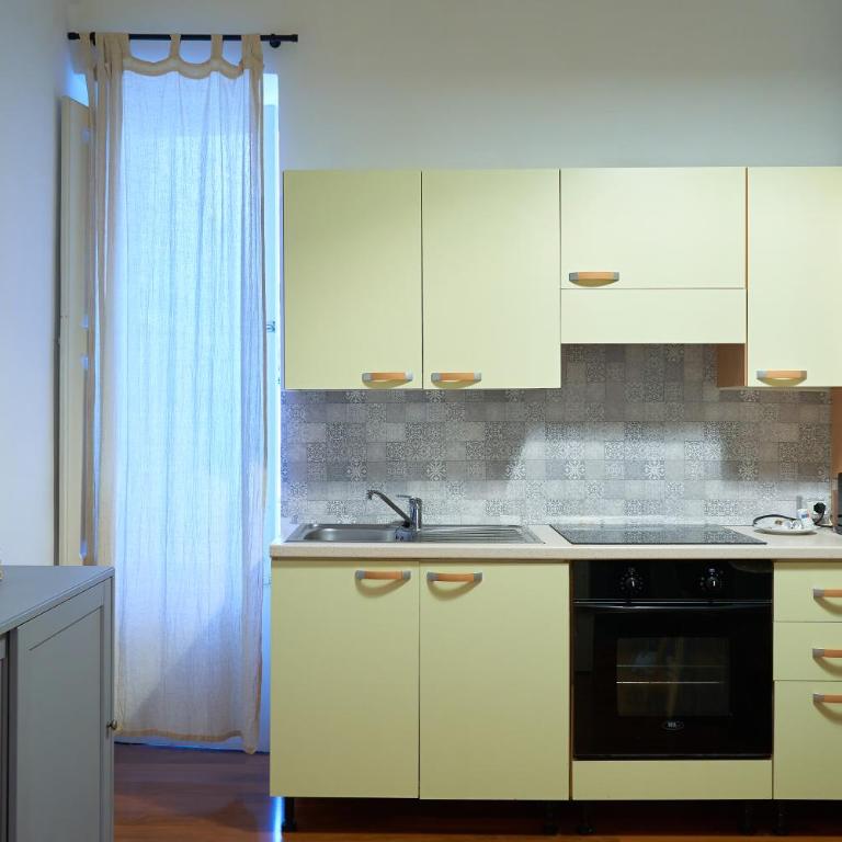 De Amicis - Two-Bedroom Apartment - 10