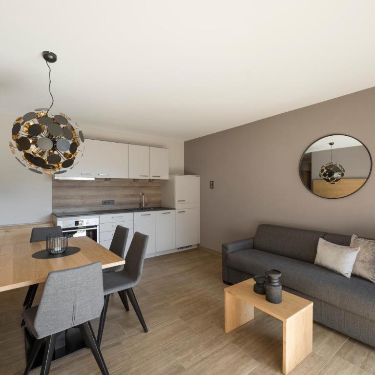 Residence Sonja - Apartment mit 2 Schlafzimmern und Poolblick - 1