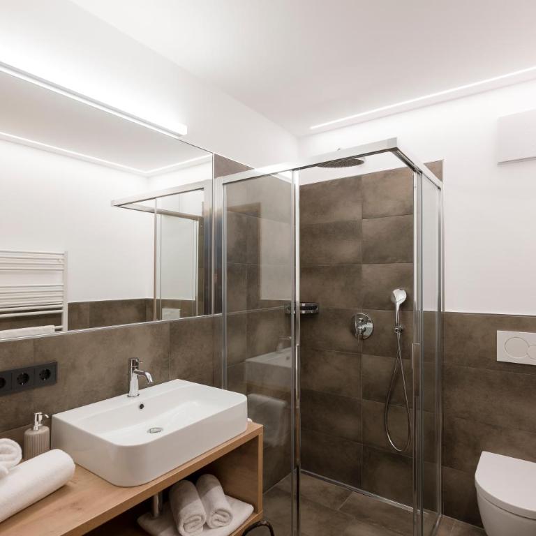 Residence Sonja - Apartment mit 2 Schlafzimmern und Poolblick - 9