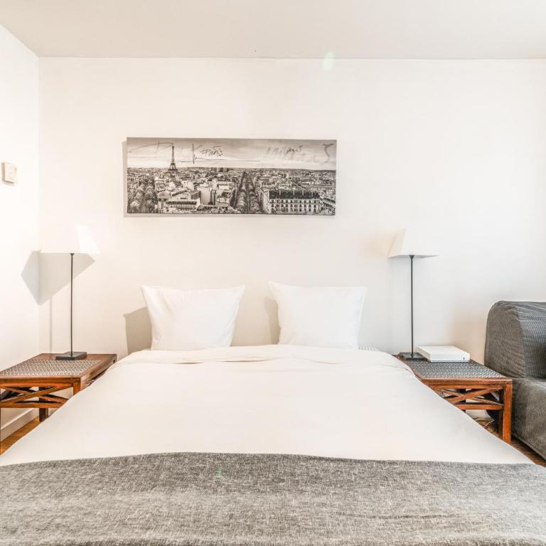 Champs Elysees Flat - Studio - 2