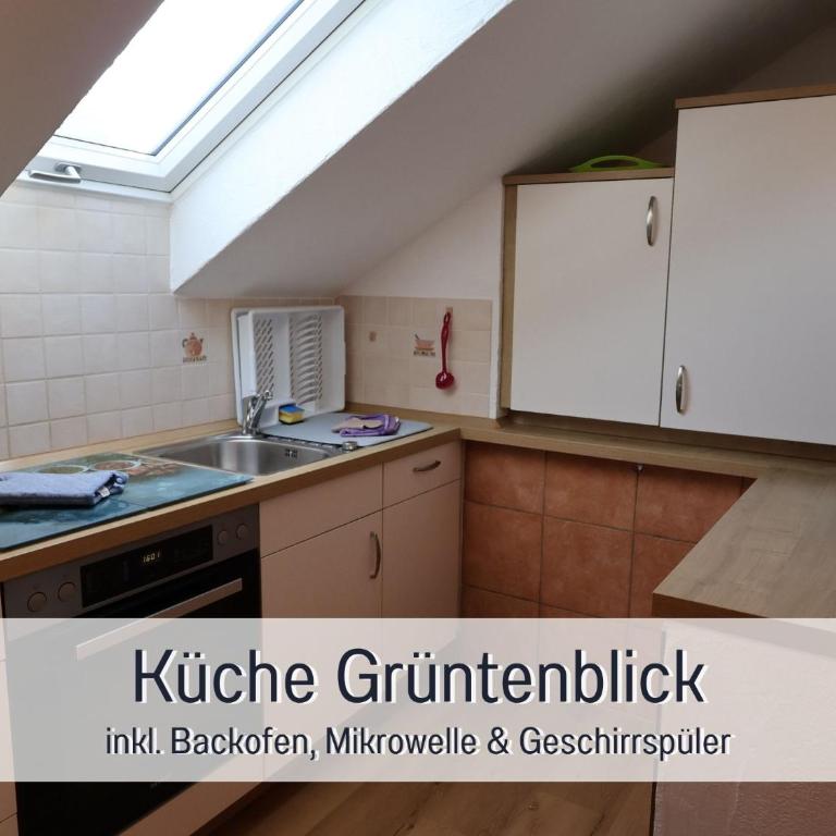 Ferienhof Eger - entspannter Urlaub mit Baby & Kleinkind - wahlweise top modern oder günstige Fewos - ruhig am Ende der Straße - Kälbchen füttern - Traktor fahren - Freie Fahrt mit den Hörnerbahnen in Sommersaison - E-Ladestation - E-bike Verleih ab Hof - Apartment mit Blick auf die Berge - 27