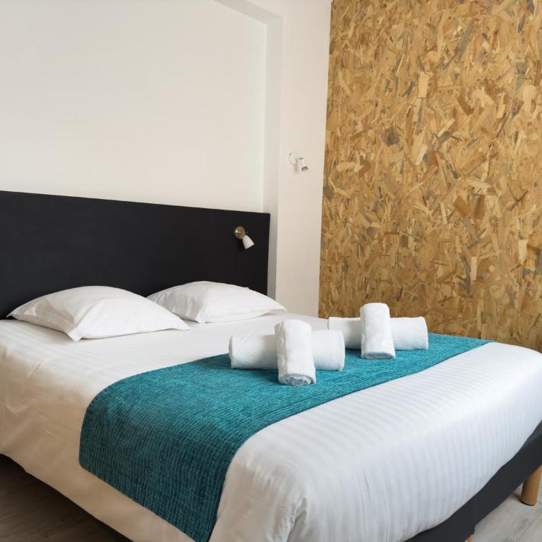 Hotel de Paris - Chambre Familiale - 10