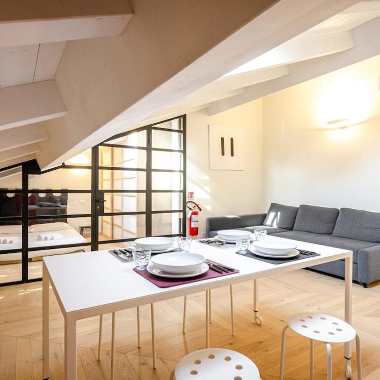 Righi Loft - One-Bedroom Apartment - 2