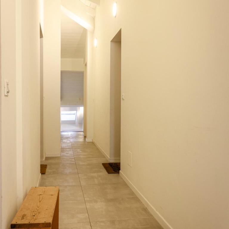Righi Loft - One-Bedroom Apartment - 21