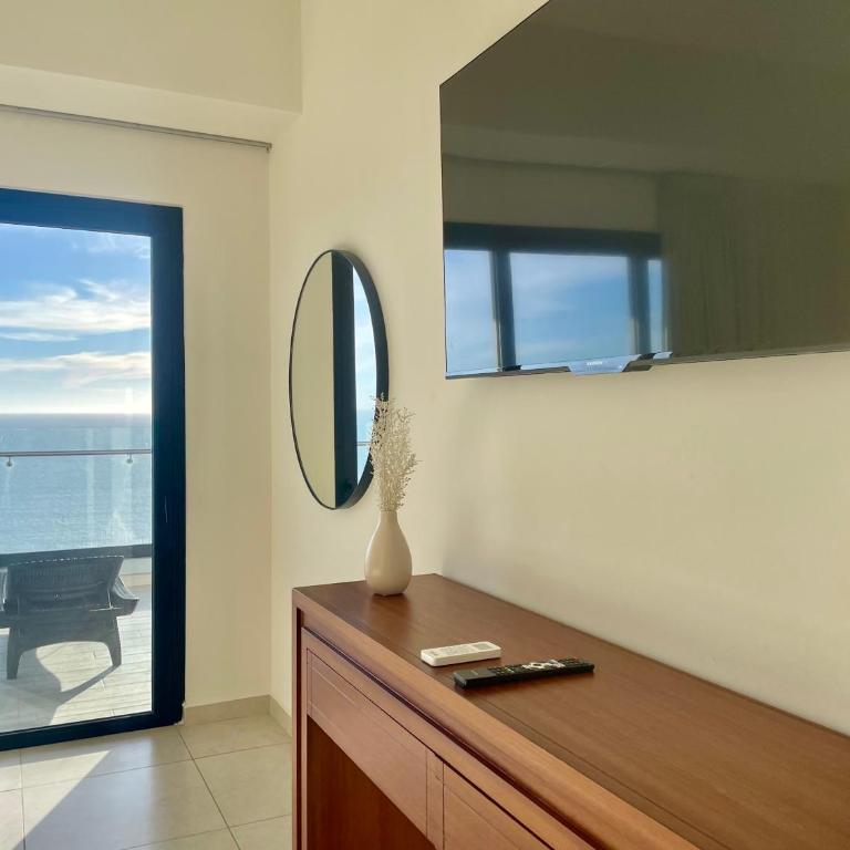 Blush & View - Two-Bedroom Apartment - 14