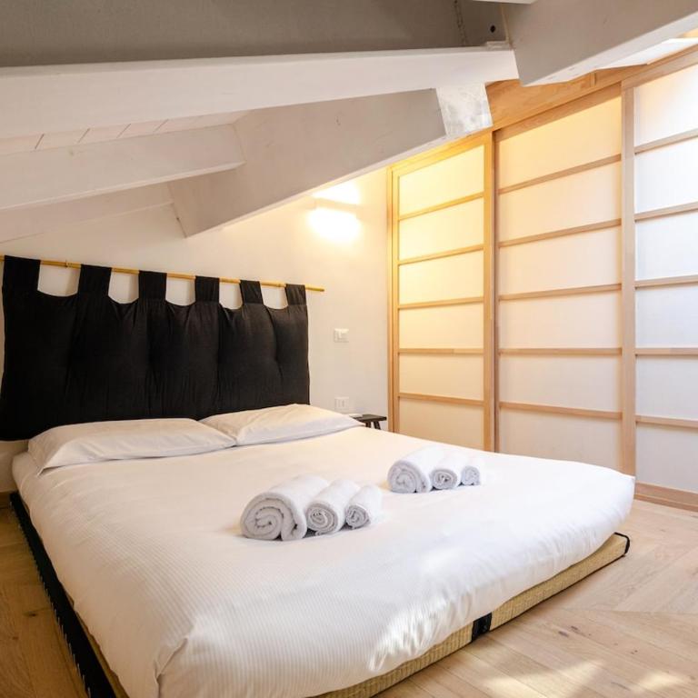 Righi Loft - One-Bedroom Apartment - 13