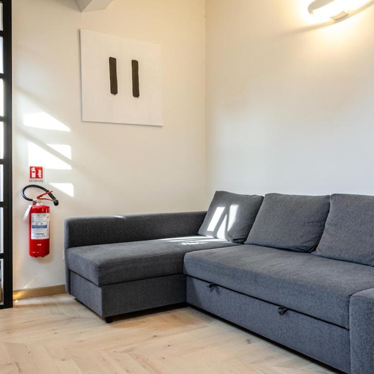 Righi Loft - One-Bedroom Apartment - 10