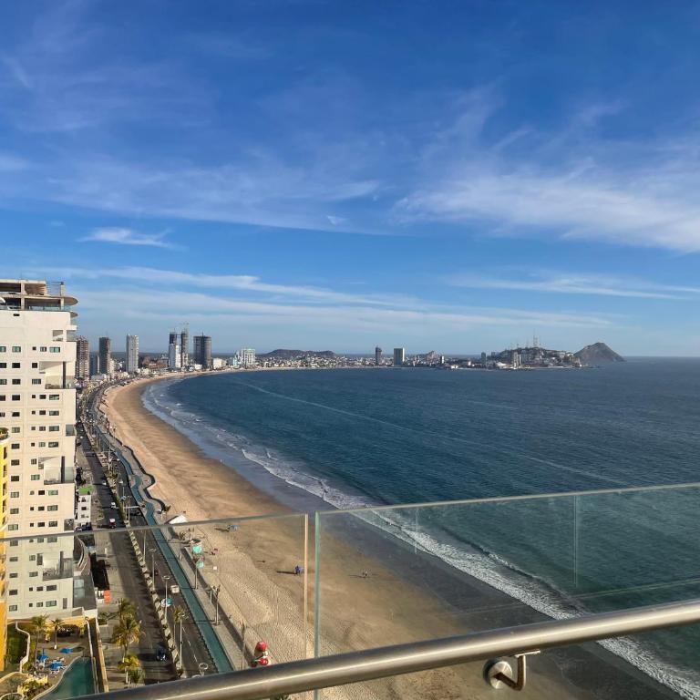Blush & View - Two-Bedroom Apartment - 11