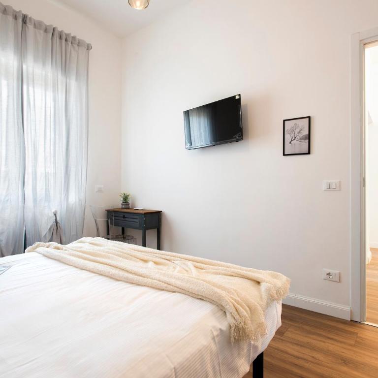 Sunny Spacious apartment for 6 guests - Appartamento Deluxe con 2 Camere da Letto e Balcone - 40