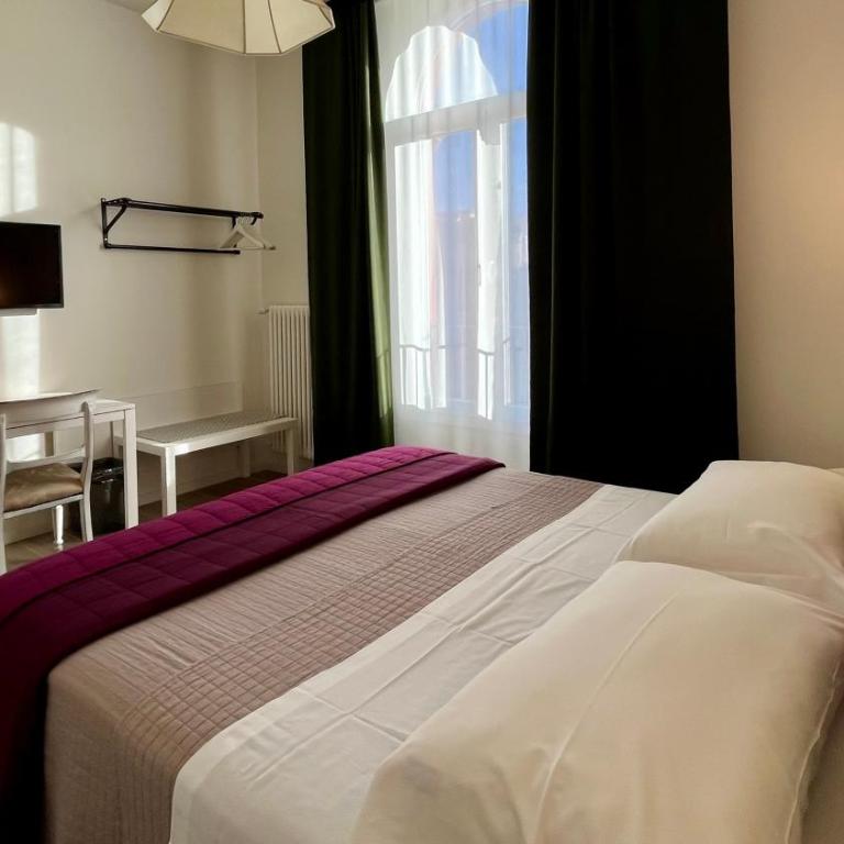 Castelfiore - Double Room with Private Bathroom - 11