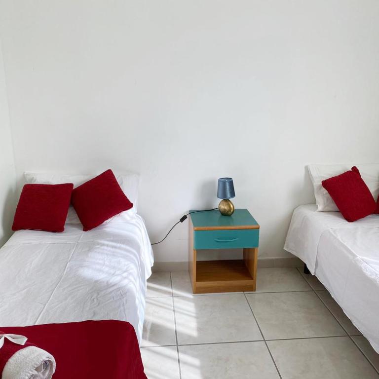 Appartamenti Vacanze Mare - Appartamento Deluxe con 2 Camere da Letto e Balcone - 23