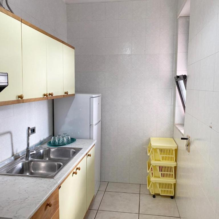 Appartamenti Vacanze Mare - Appartamento Deluxe con 2 Camere da Letto e Balcone - 26