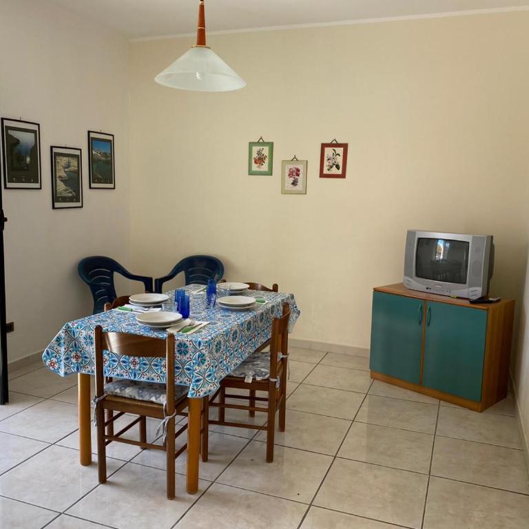 Appartamenti Vacanze Mare - Appartamento Deluxe con 2 Camere da Letto e Balcone - 35