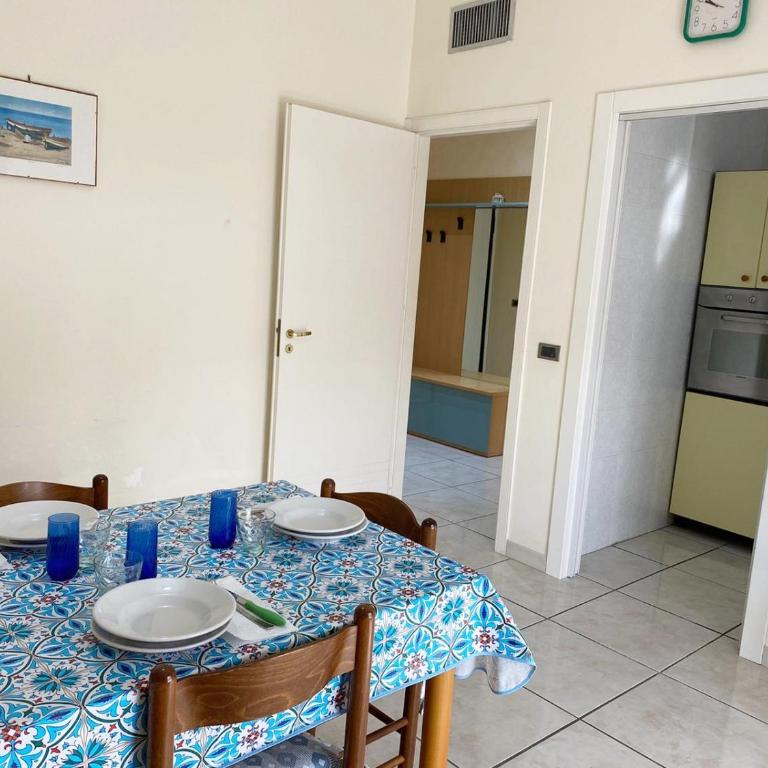 Appartamenti Vacanze Mare - Appartamento Deluxe con 2 Camere da Letto e Balcone - 37