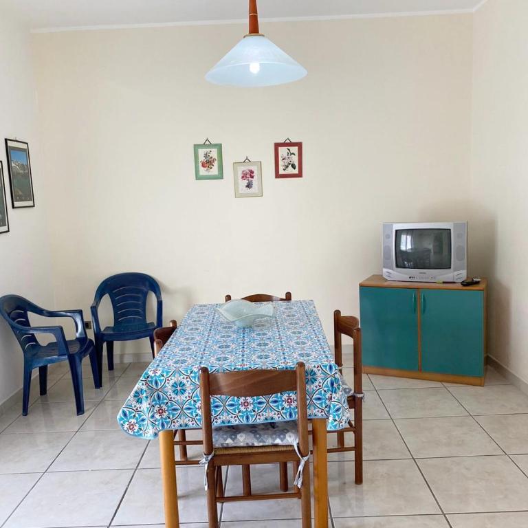 Appartamenti Vacanze Mare - Appartamento Deluxe con 2 Camere da Letto e Balcone - 38