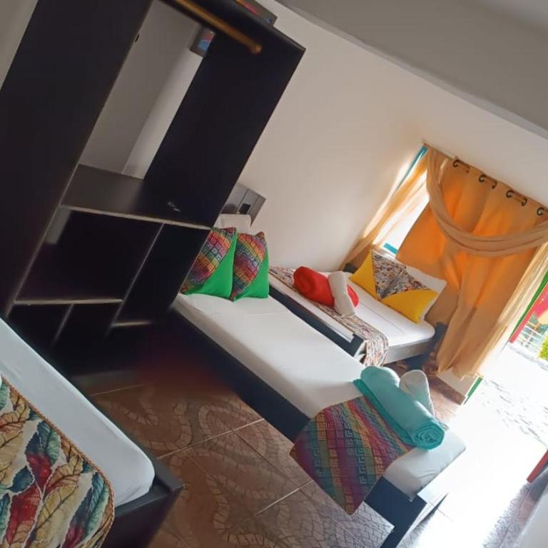 Alojamiento el jardin - Habitación Triple Estándar - 4