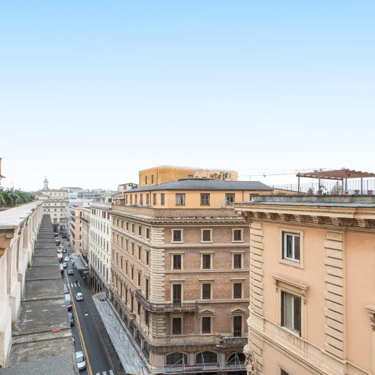 Amazing Via del Tritone - Appartamento con 2 Camere da Letto - 61