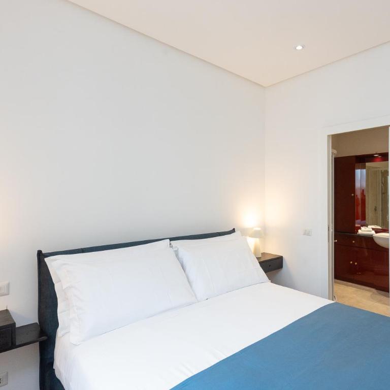 Amazing Via del Tritone - Appartamento con 2 Camere da Letto - 25