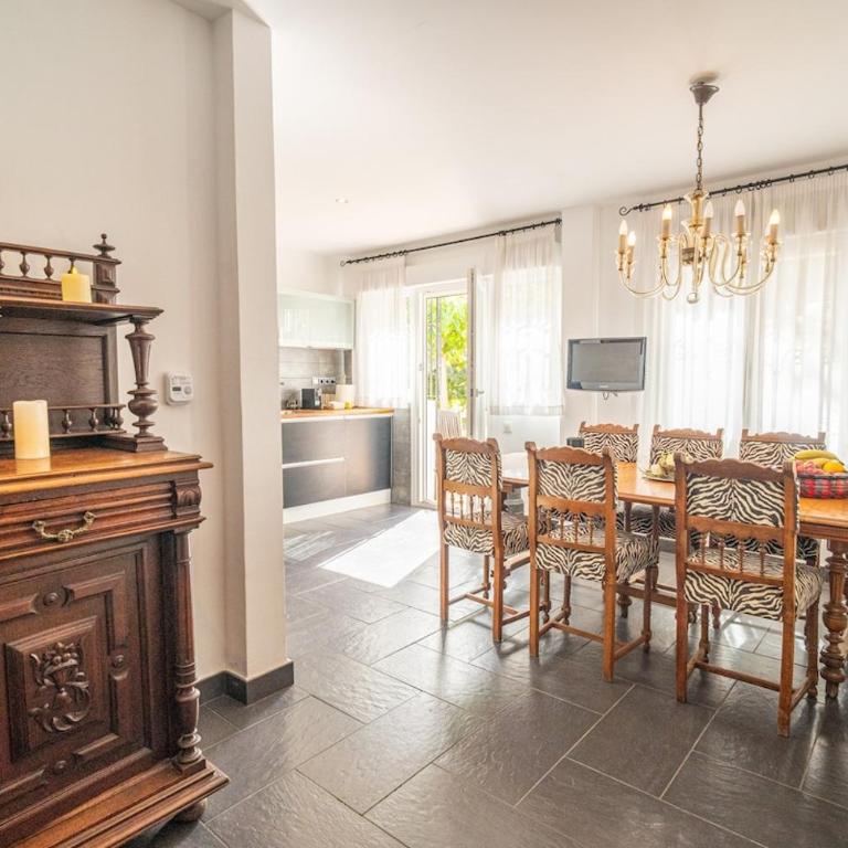 Villa DEA - Home away from home - Families Only - Villa con piscina privada - 47