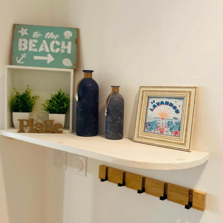 Superbe appartement climatisé avec wifi classé 3 étoiles à 50 m de la plage Le Lavandou - Apartment mit 2 Schlafzimmern und Terrasse - 13