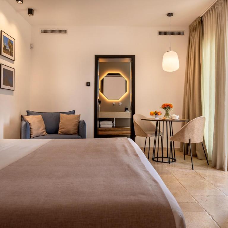 Essenza Relais Contemporaneo - Camera Tripla Superior - 13