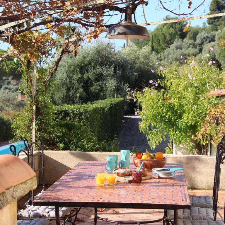 Mas Chamarel, la Provence entre vignes et oliviers proche de la mer - Maison 3 Chambres - 35