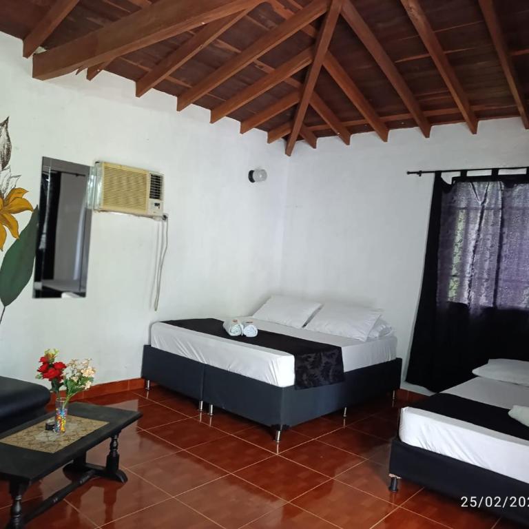 hosteria y camping piedras verdes - Habitación Doble Estándar con sofá - 6