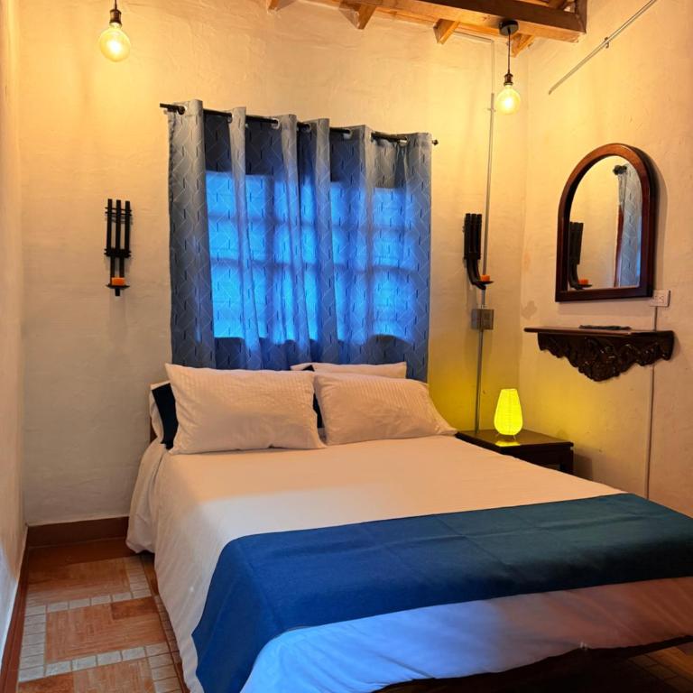 Cabaña campestre y cerca al centro, tranquila, con cocina y wifi - Habitación Doble con baño privado - 10