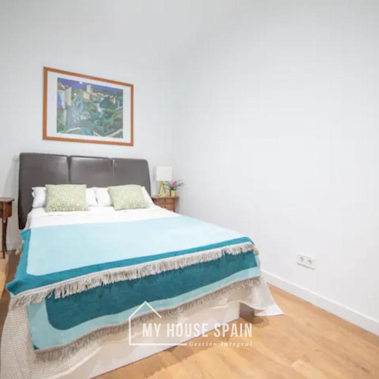 MyHouseSpain - Vacacional piso de lujo en Lavapiés - Three-Bedroom Apartment - 18