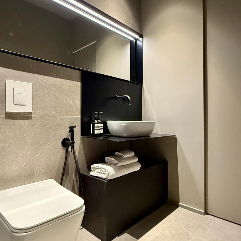 Four Rooms Catania - Double Room with Private Bathroom - 14